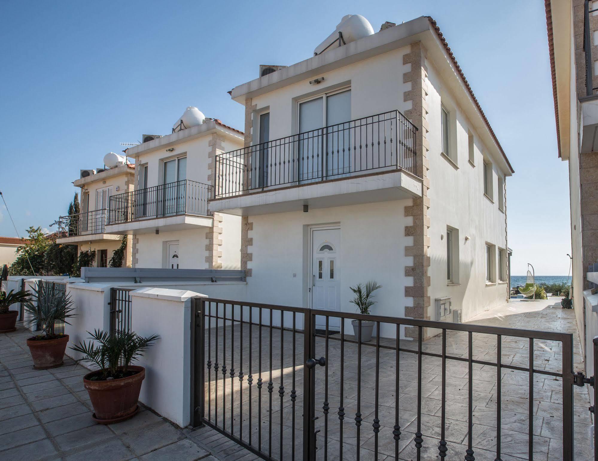 Gorgona Villas Ayia Napa Exterior photo